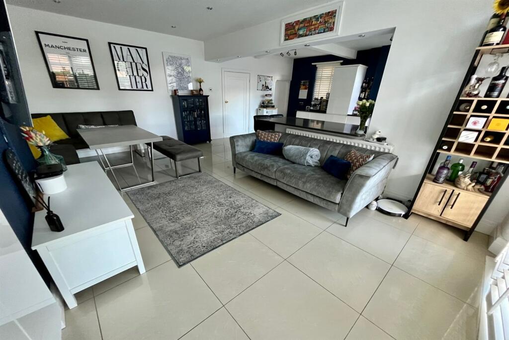 Family/Dining Room