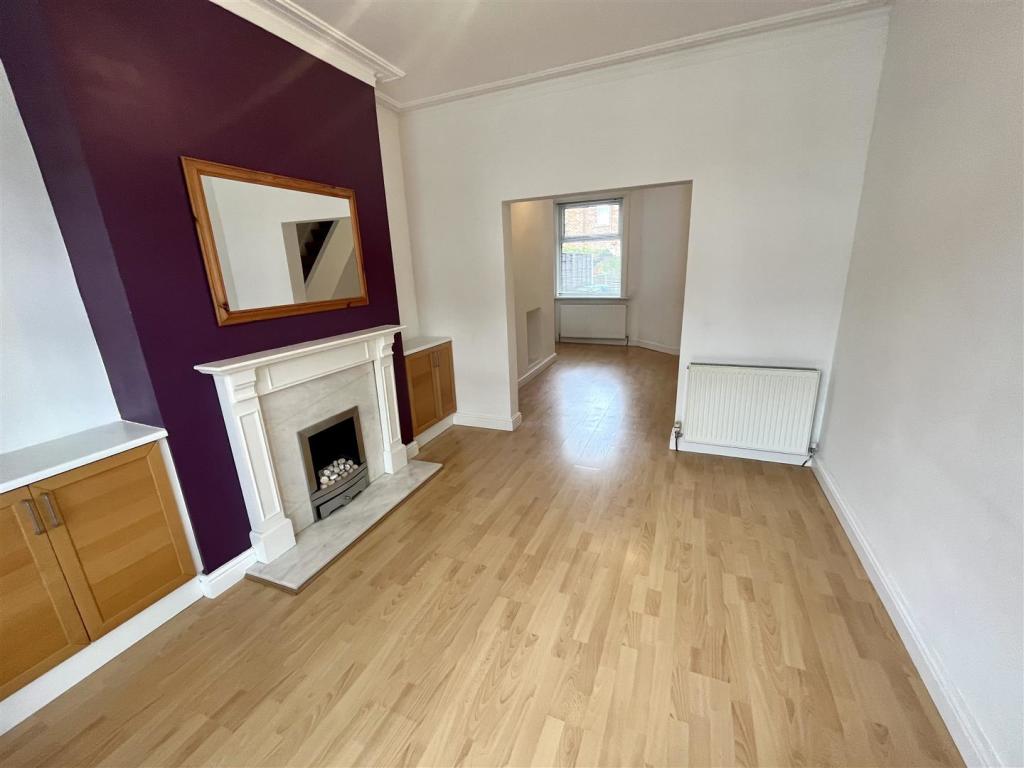 Lounge Aspect 2.jpg