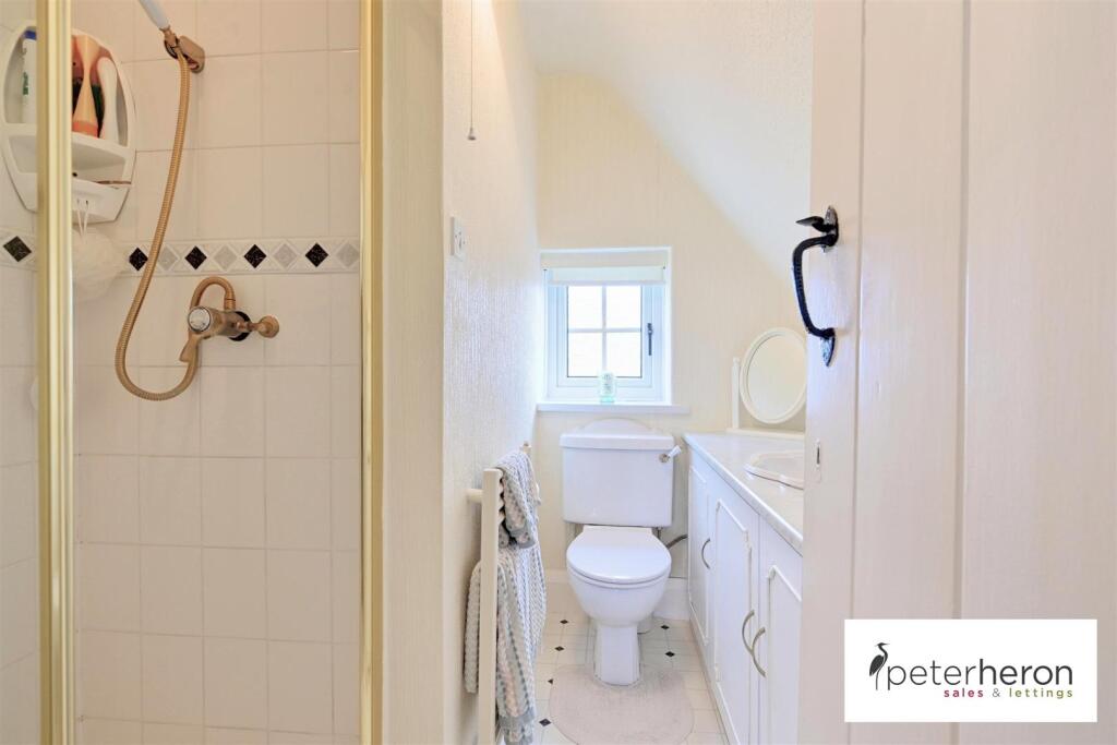 En Suite Shower Room