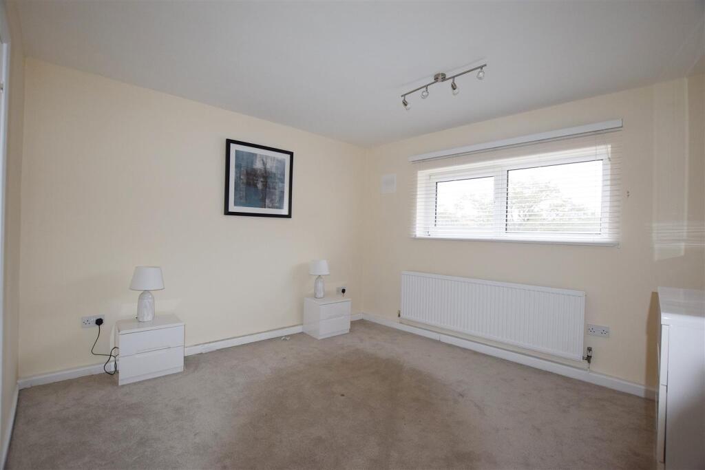 11CHampsteadHSTBed1.JPG