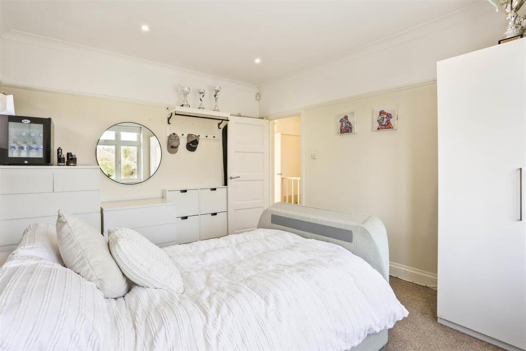 1428771084 -  24.jpg