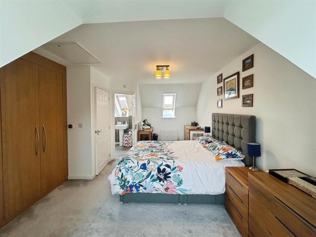 f6efce86-A-4844-A280-EE44652FB10F-2294-00000181E1A