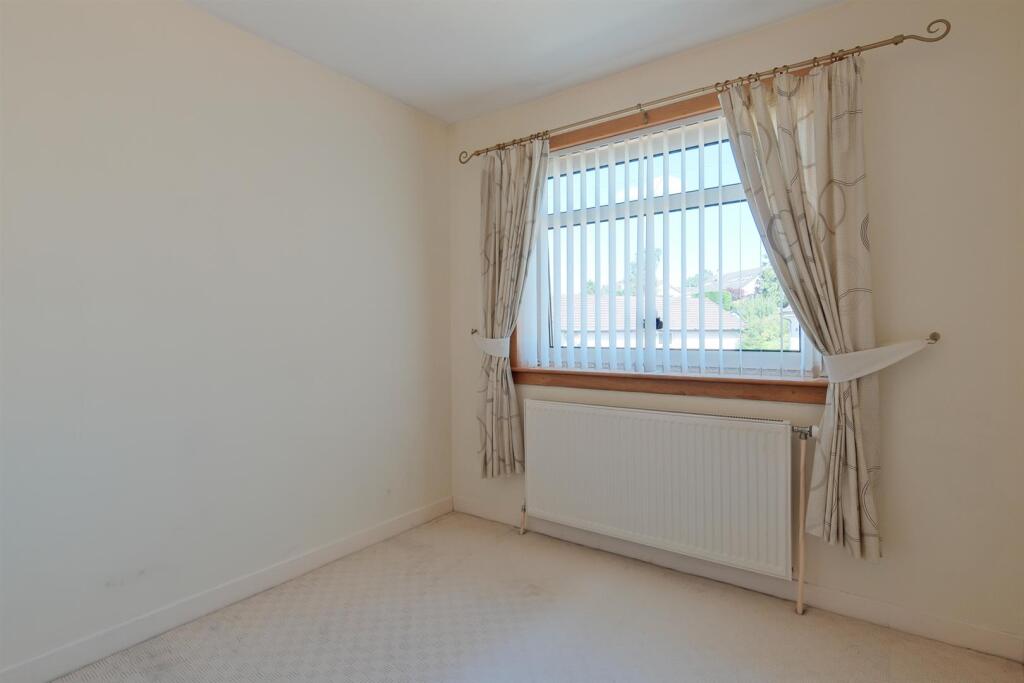 028-11 Whiteshaw Avenue, Carluke, ML8 5DF.jpg