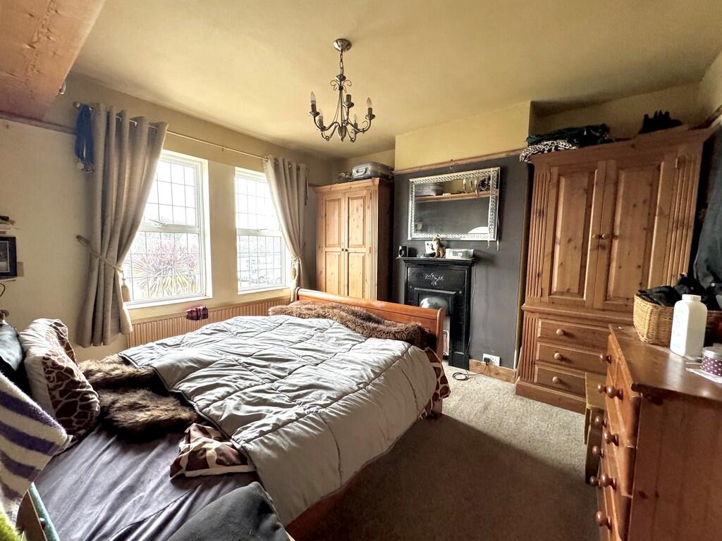 41 Wakering Road ...