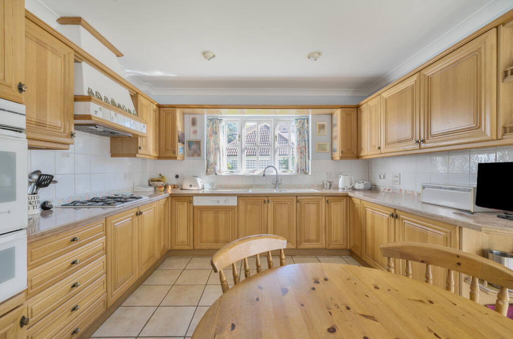 1356081-18-68d13c...