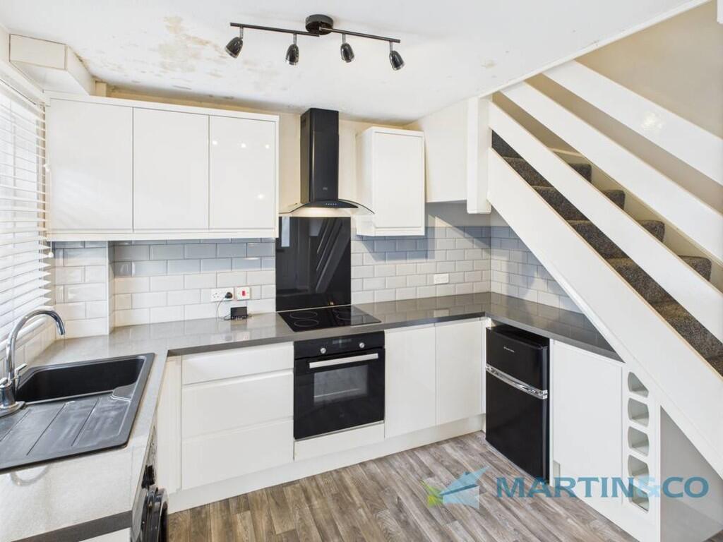 CAM02145G0-PR0072...