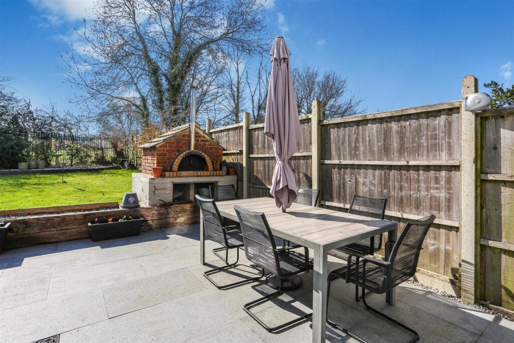 1442804326 -  19.jpg