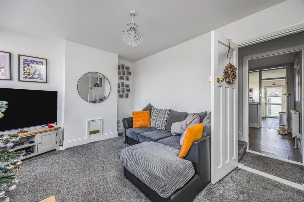 8 Ironbridge Lane, Southsea-PorticoMarketing-SoldB