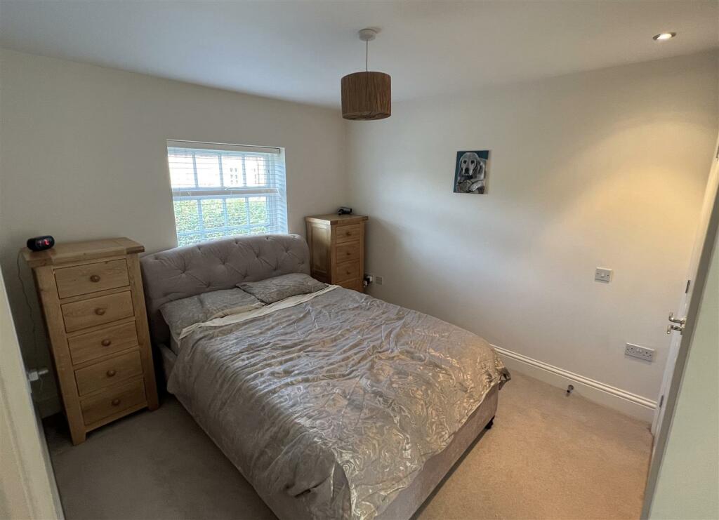 Bedroom 1A.JPG