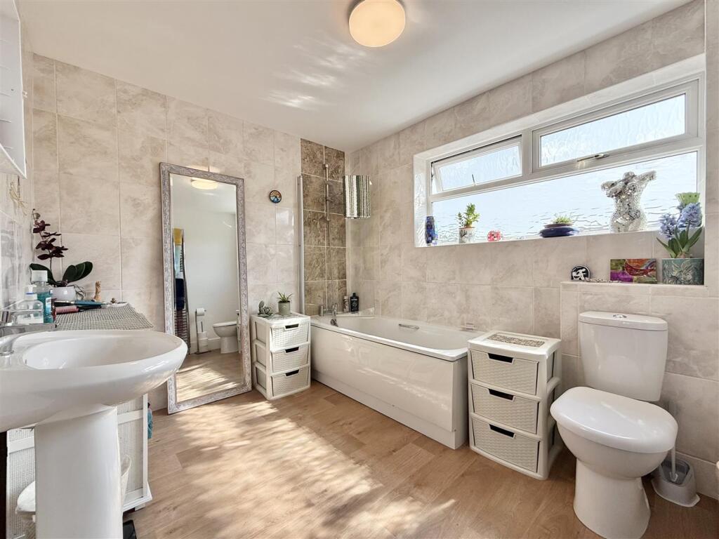 Family  Bathroom.jpeg