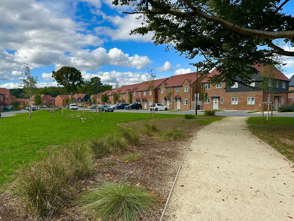 IMG-20250924-WA00...