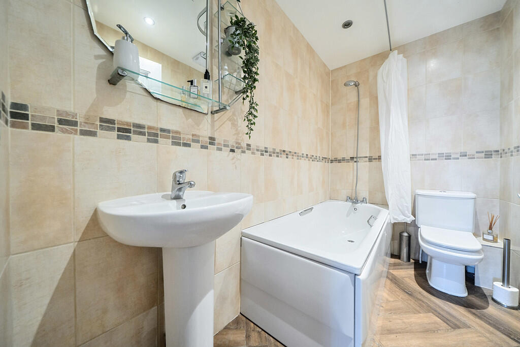 1333256-7-688cd26...