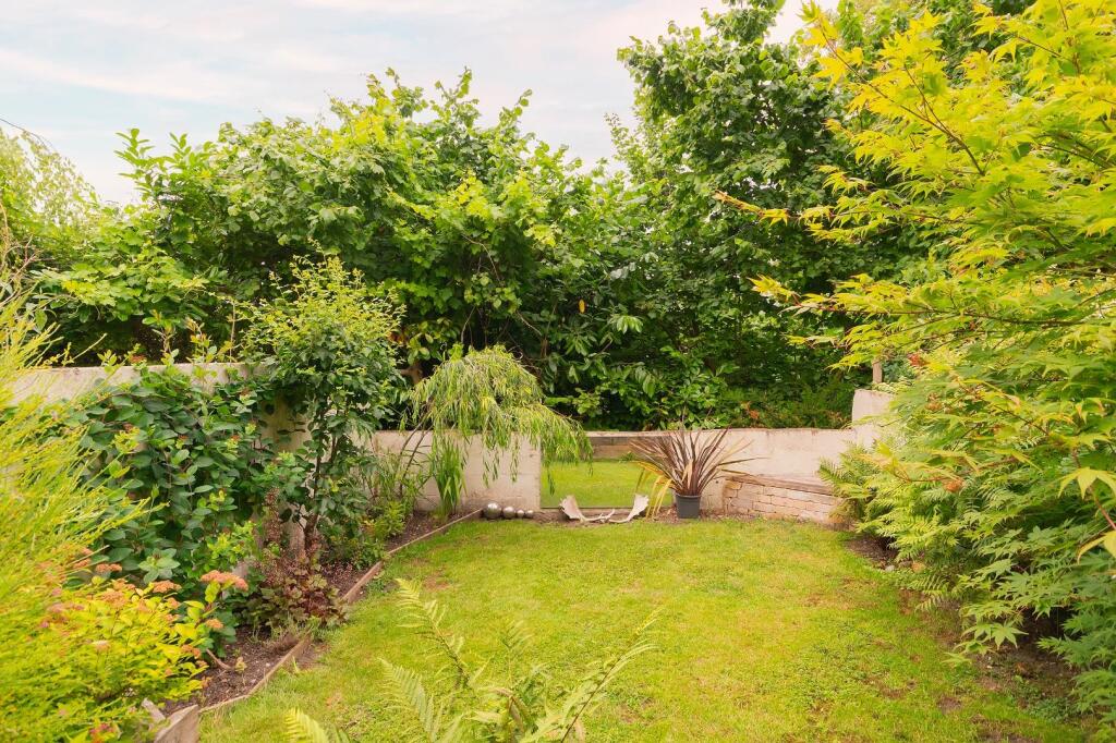 1S5R1KE - External F.jpg