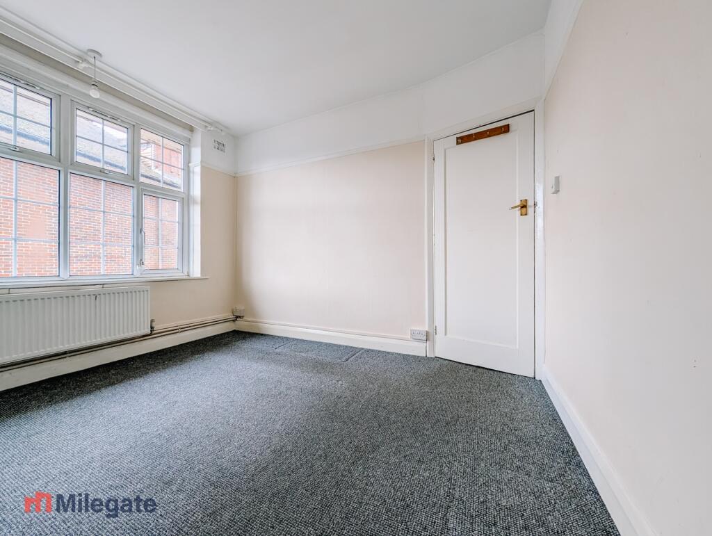 Wynash Gardens, Carshalton, SM5