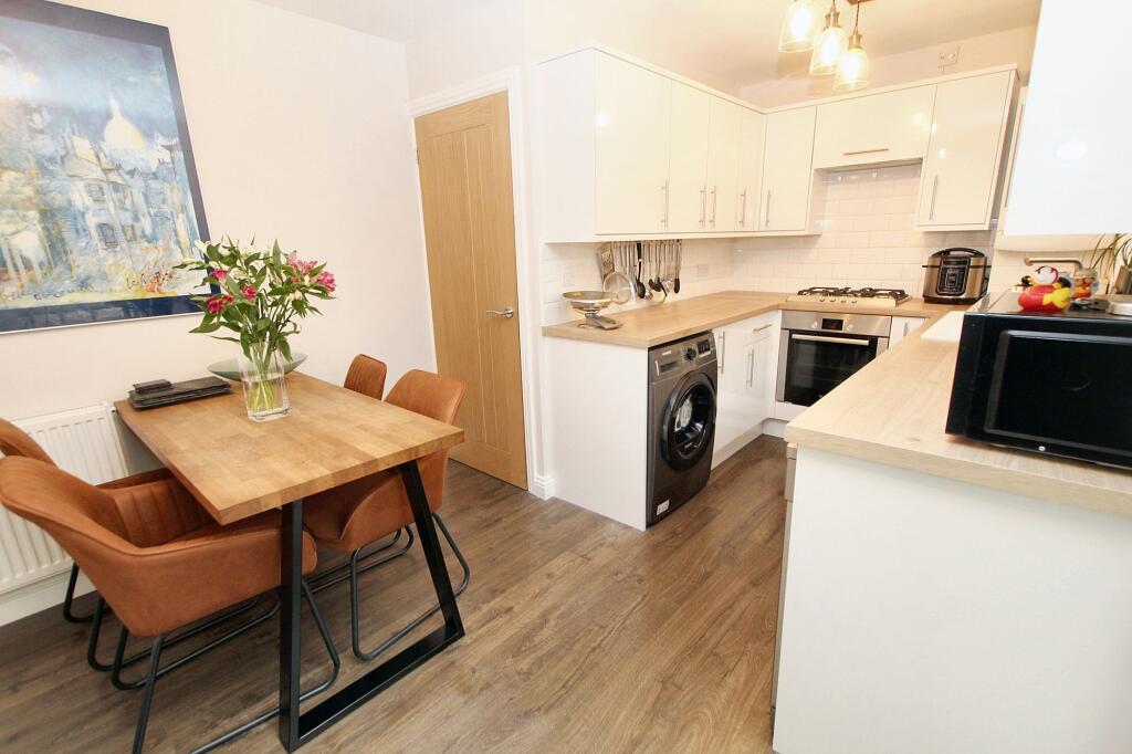 Dining Kitchen