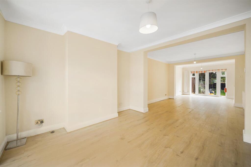 36 Spencer Road - 1wELDj97uXhRL9ZPtafU.jpg