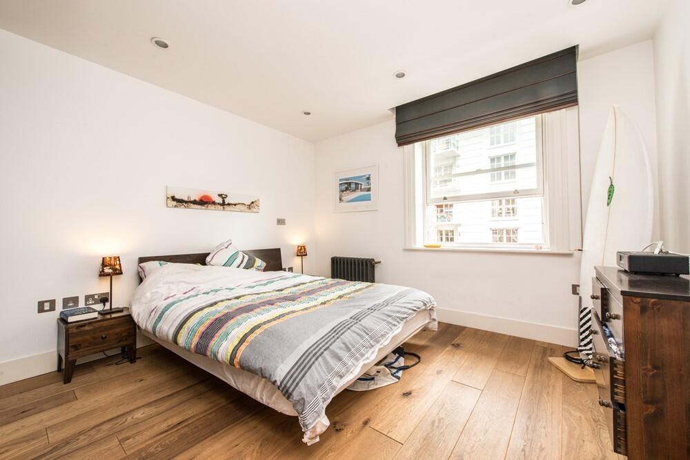 bedroom the henson c