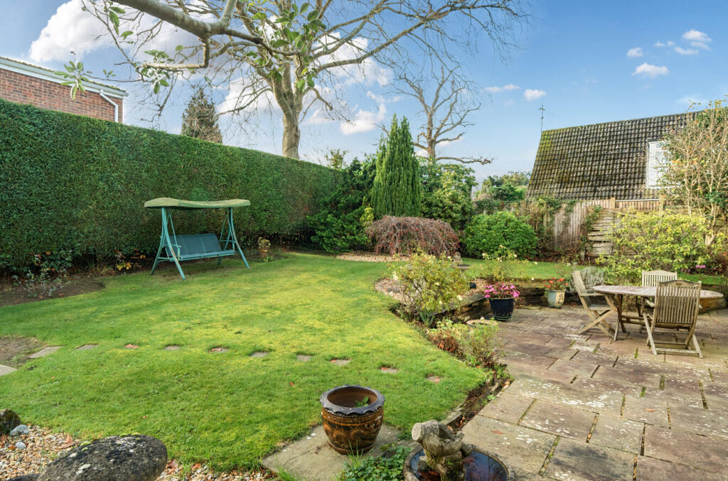 1381173-7-691af71...