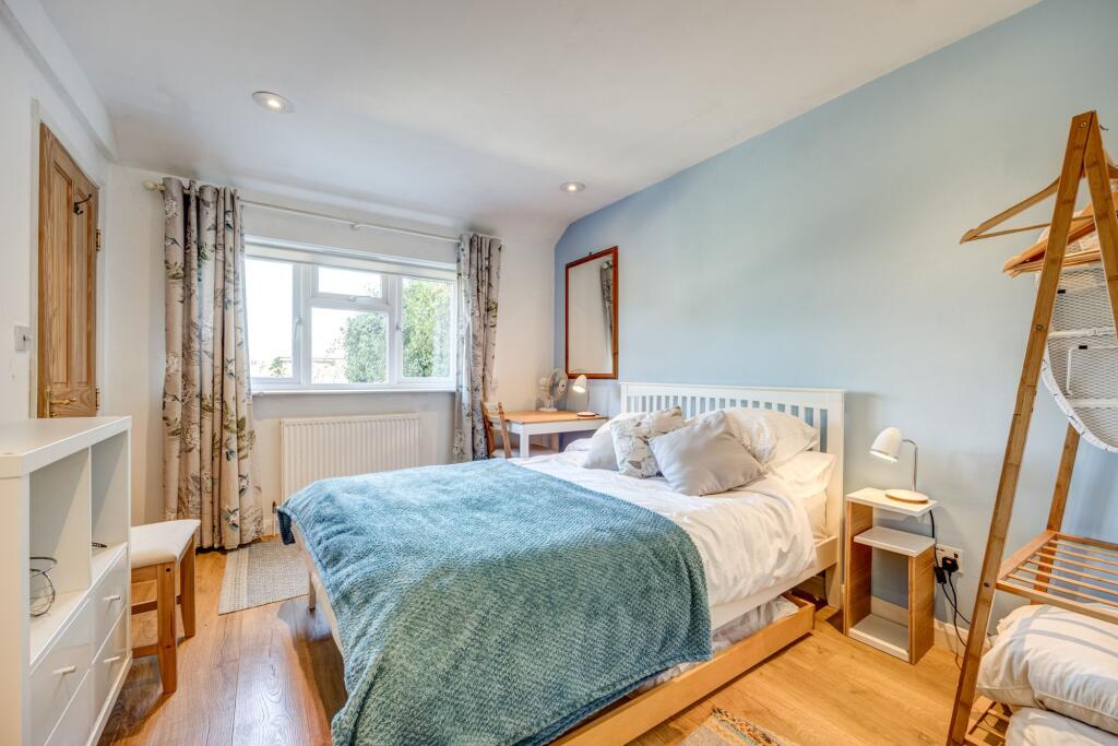 Self-contained Groundfloor Bedroom