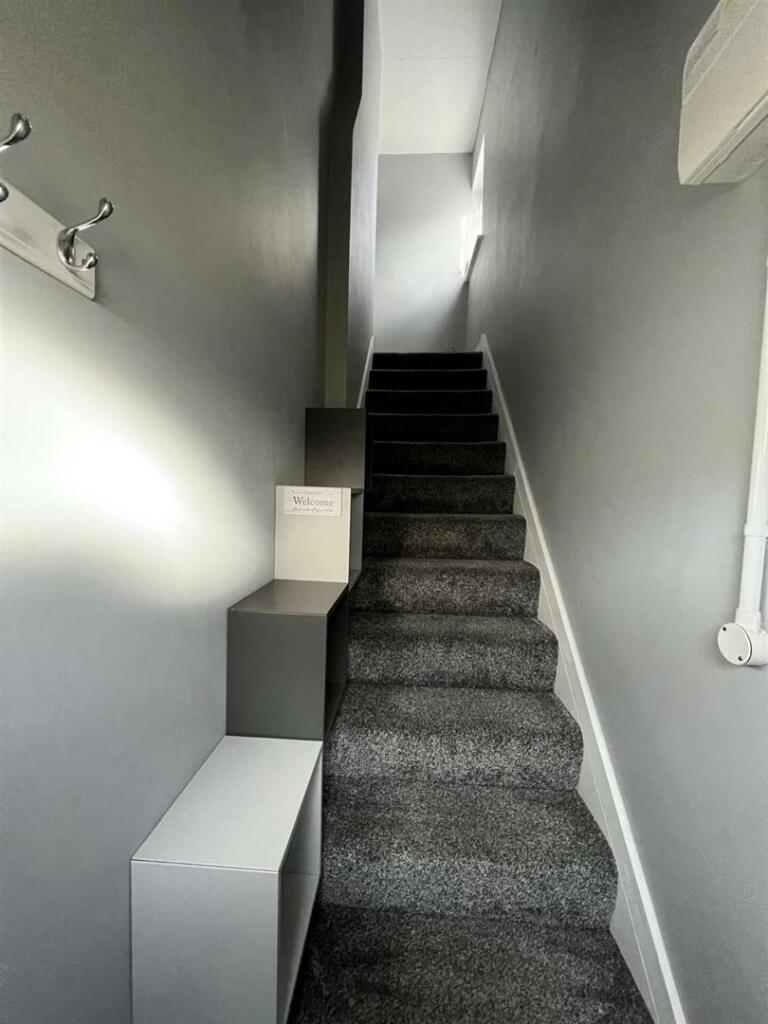 S1.jpg