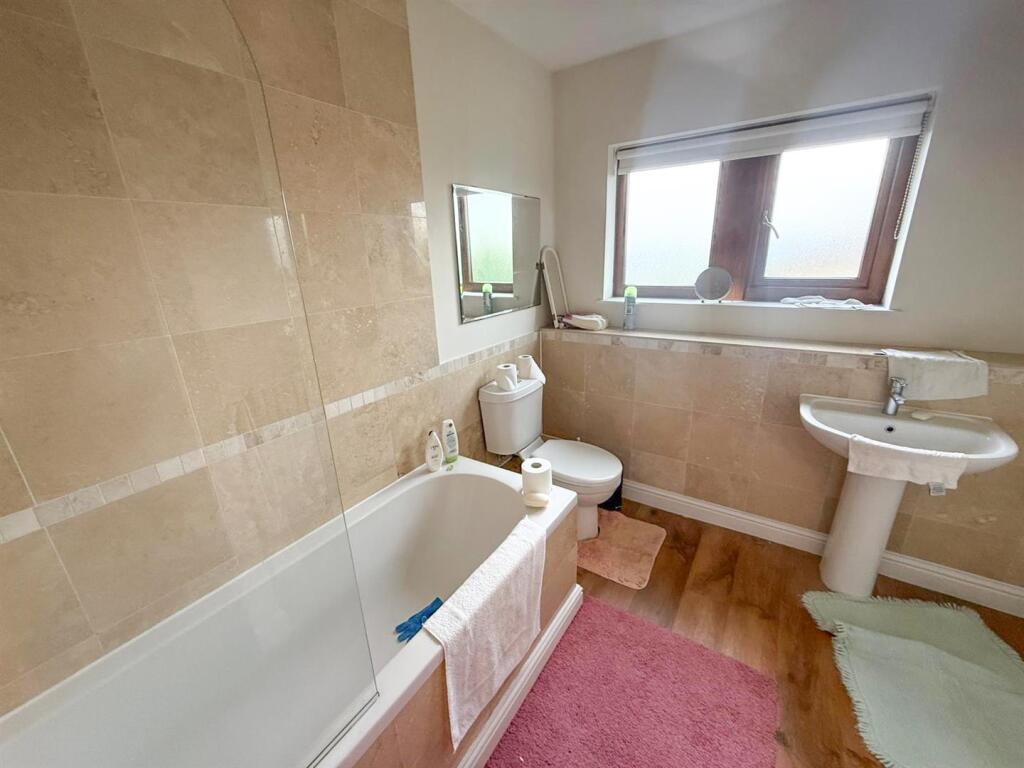 4 Bed Detached, Silsden