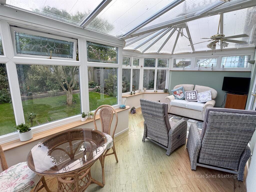 22 Beauly Ct Kettering-07.jpg