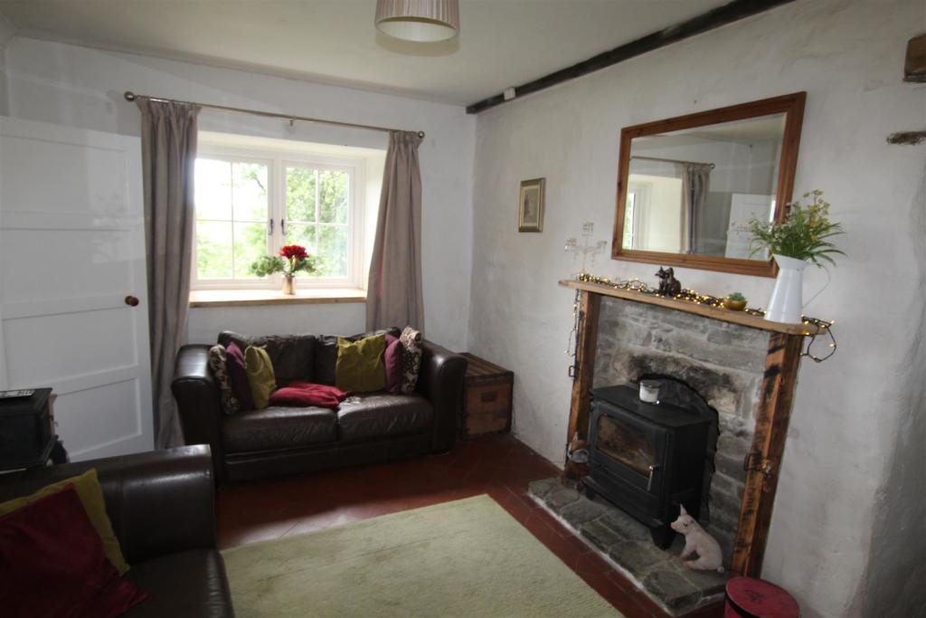 living room 2.JPG