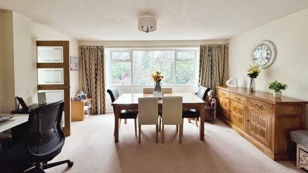 bac4fb74-image_pi...