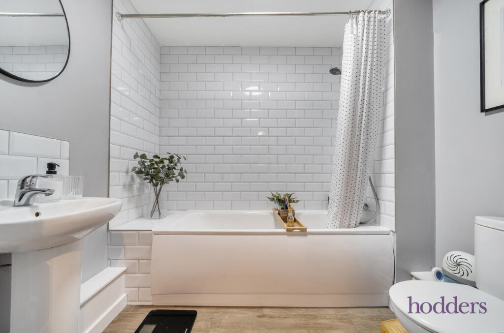 7c33180f-6792-4d3...