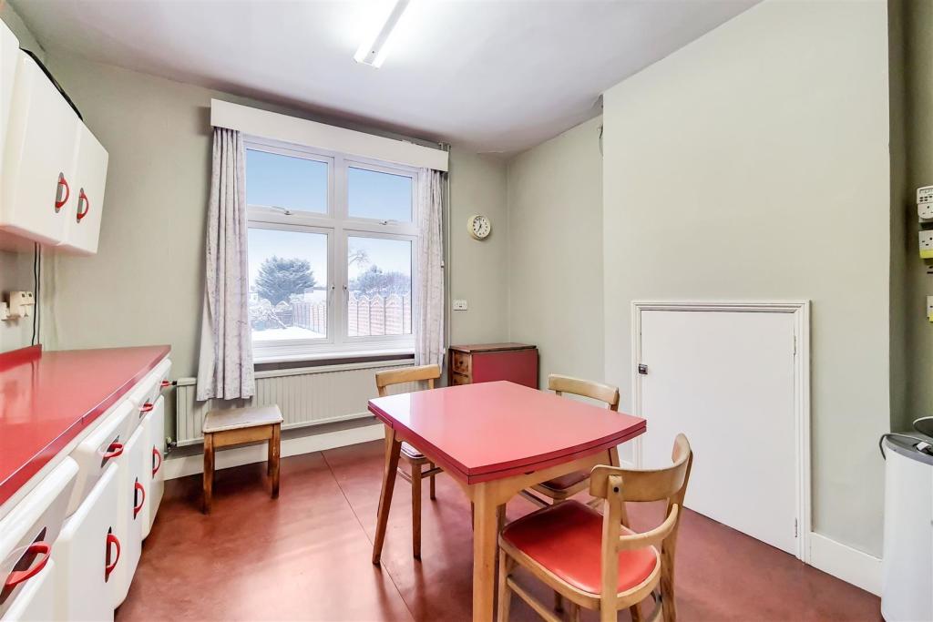 Dining Room.jpg