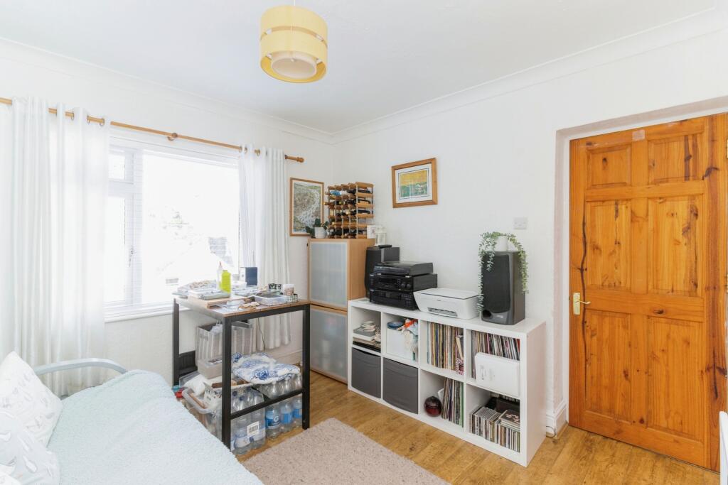 Reception/Bedroom