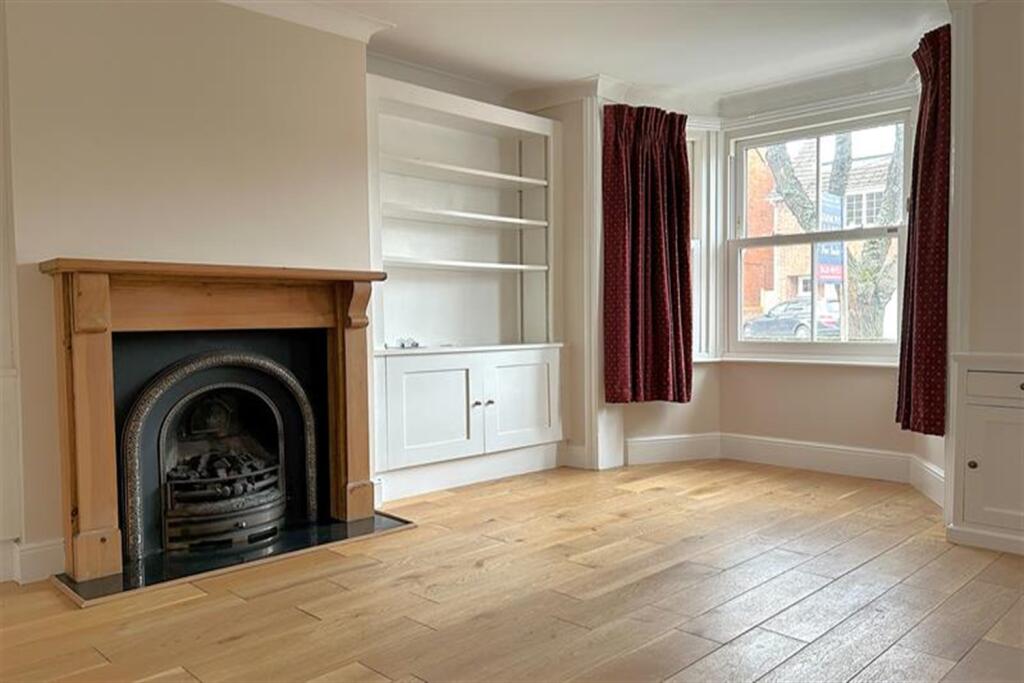 Lounge (Main)