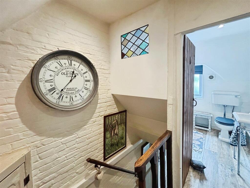 e5050b17--4550-841B-D668FAA10509-73940-00003158F32