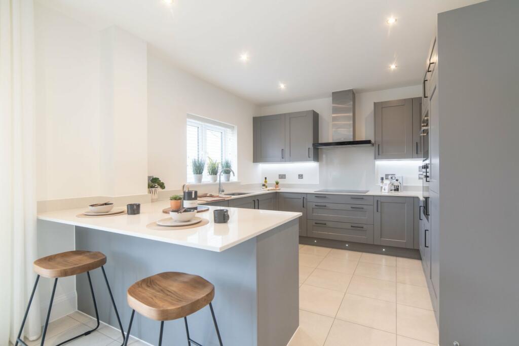 Kitchen/Breakfast Rm