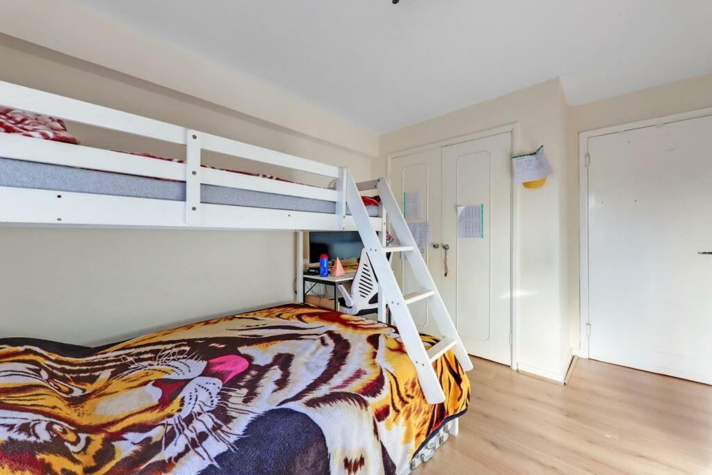 05-28a6JHPropWpen - 19 Roberts Court - 13-medium.j