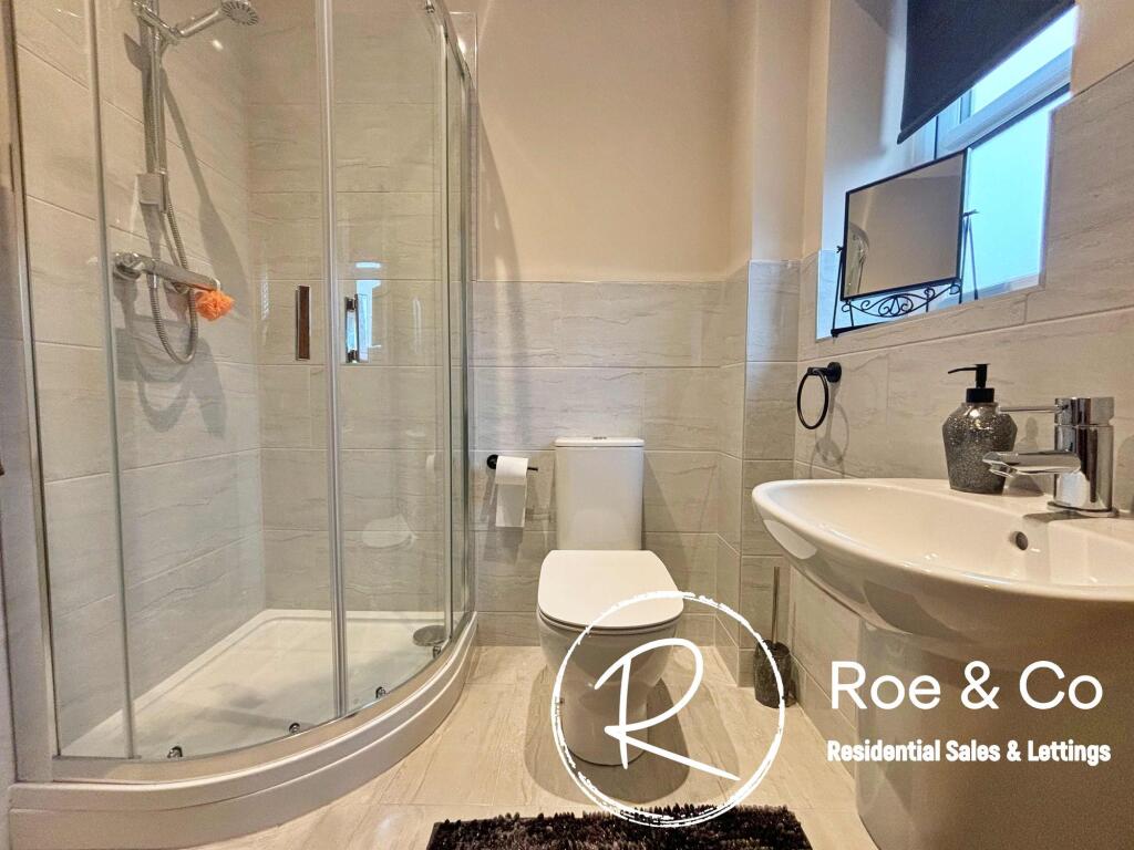 Bedroom two en-suite