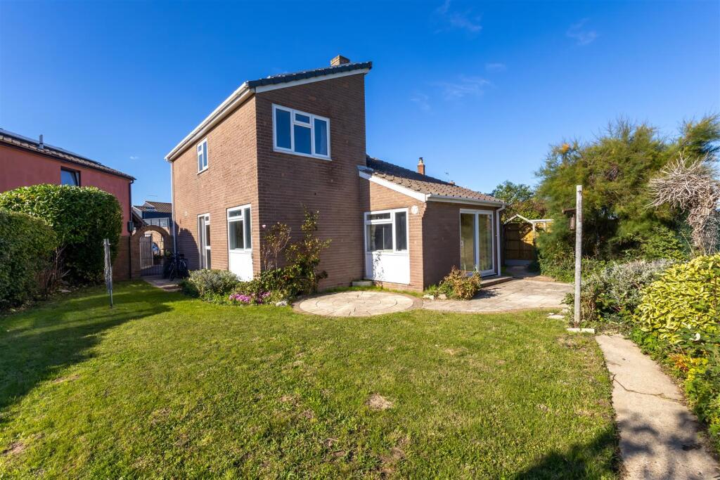 Ashton Way-24 - t.jpeg