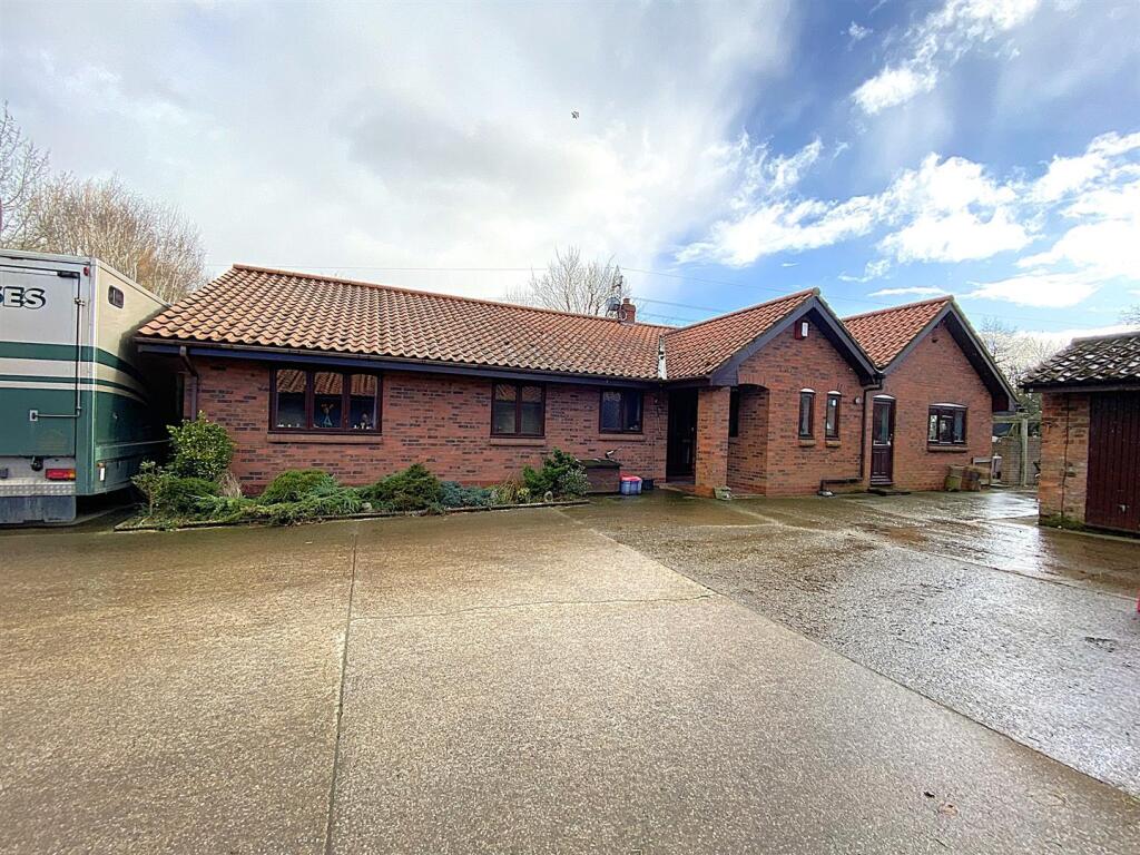 Bungalow - Rear.JPEG