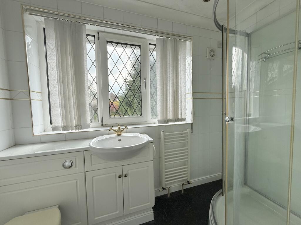 Bedroom Two En-Suite