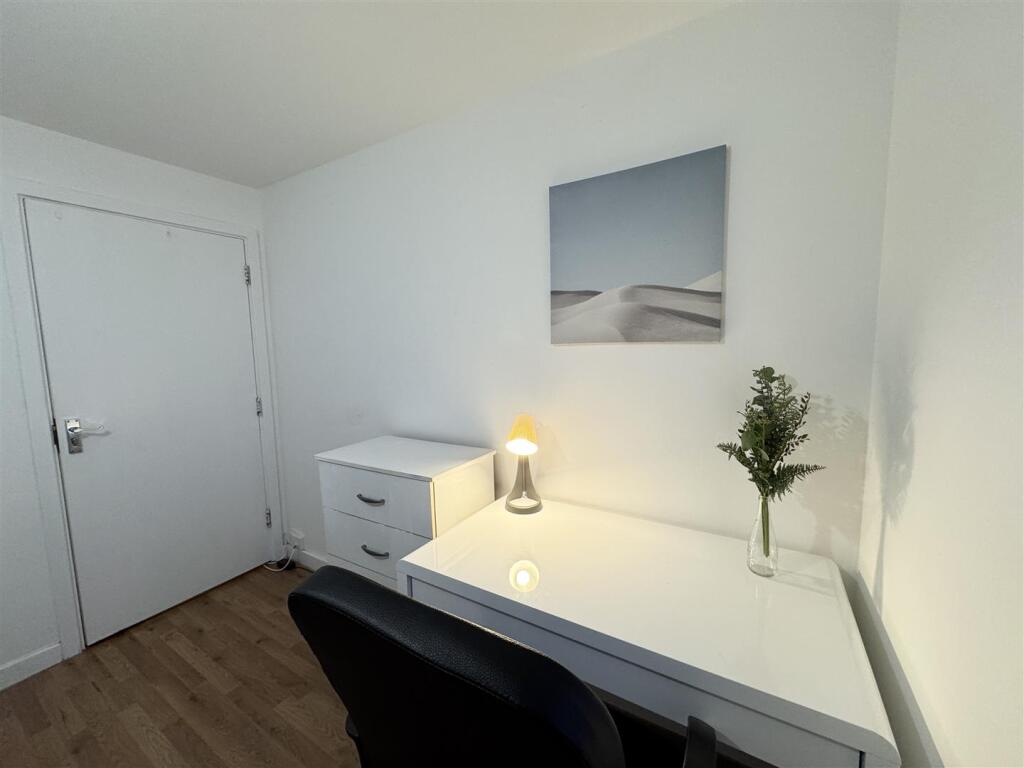 Room 4