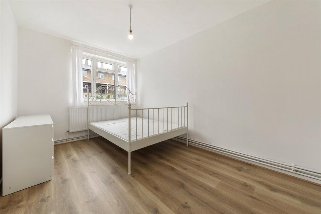 Roberta Street E2