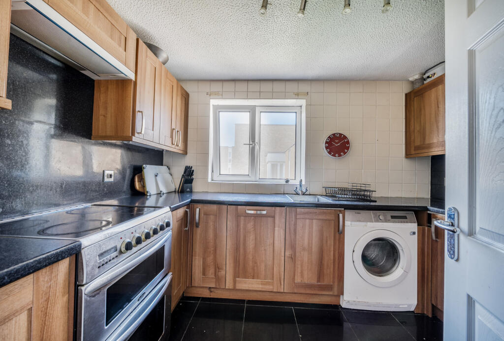 1332165-16-688748...