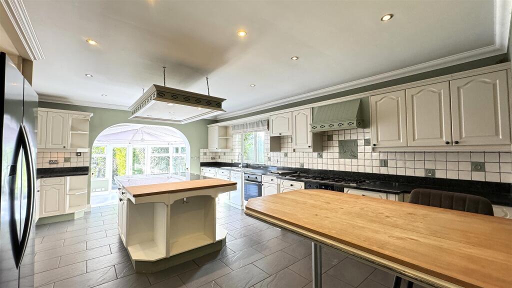 Kitchen (1)