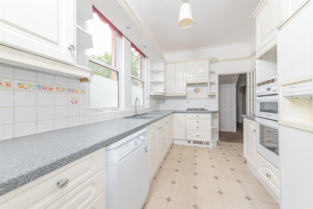 21 Sandhurst Road (7).jpg