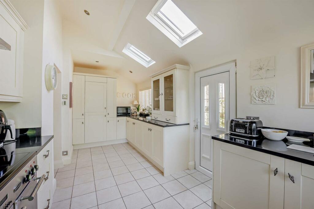 8558862-interior74-800.jpg