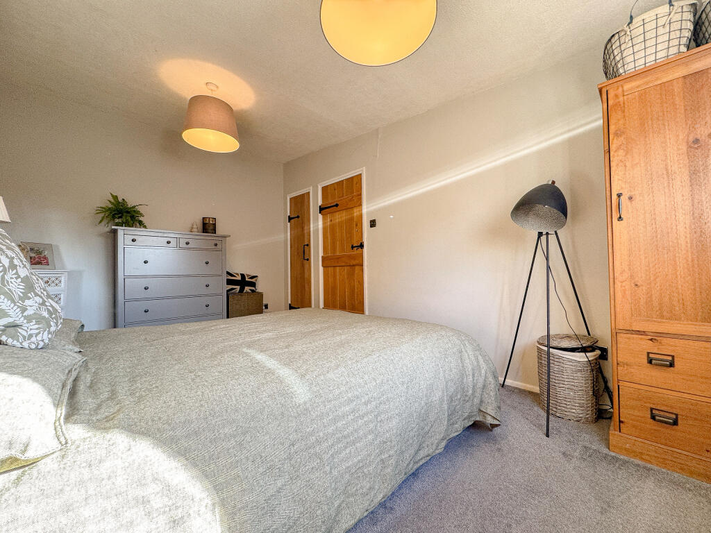 Bed 1 (2)