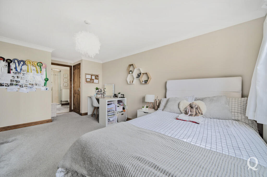 62892af4-961c-416...