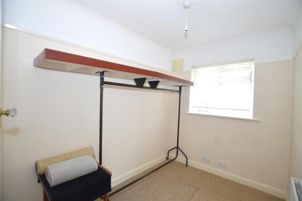 32 The Ridge bed 3.JPG