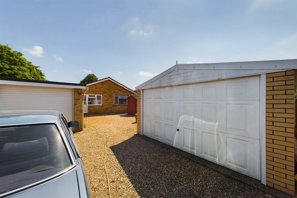 CAM01211G0-PR0037...