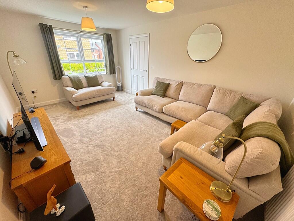 Sitting Room to W...